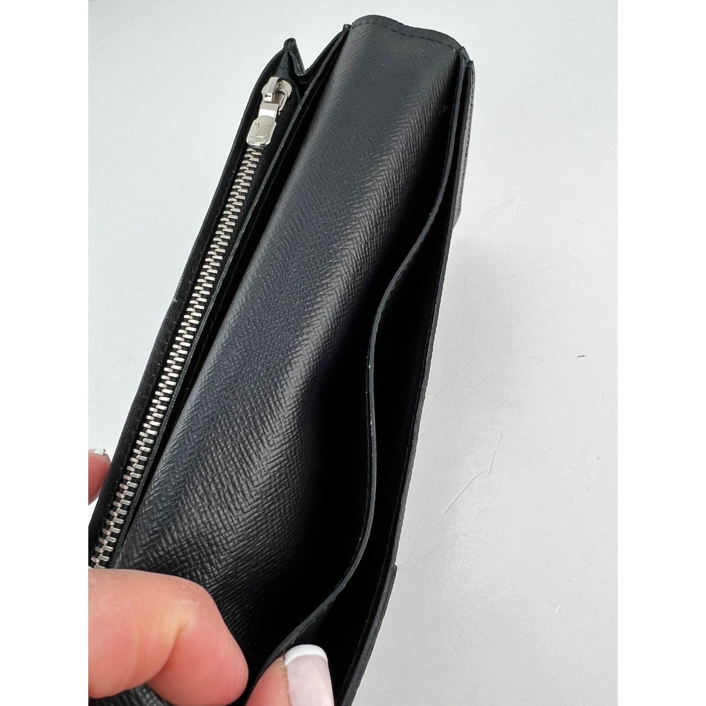 LOUIS VUITTON Epi Brazza Long Black Leather Wallet