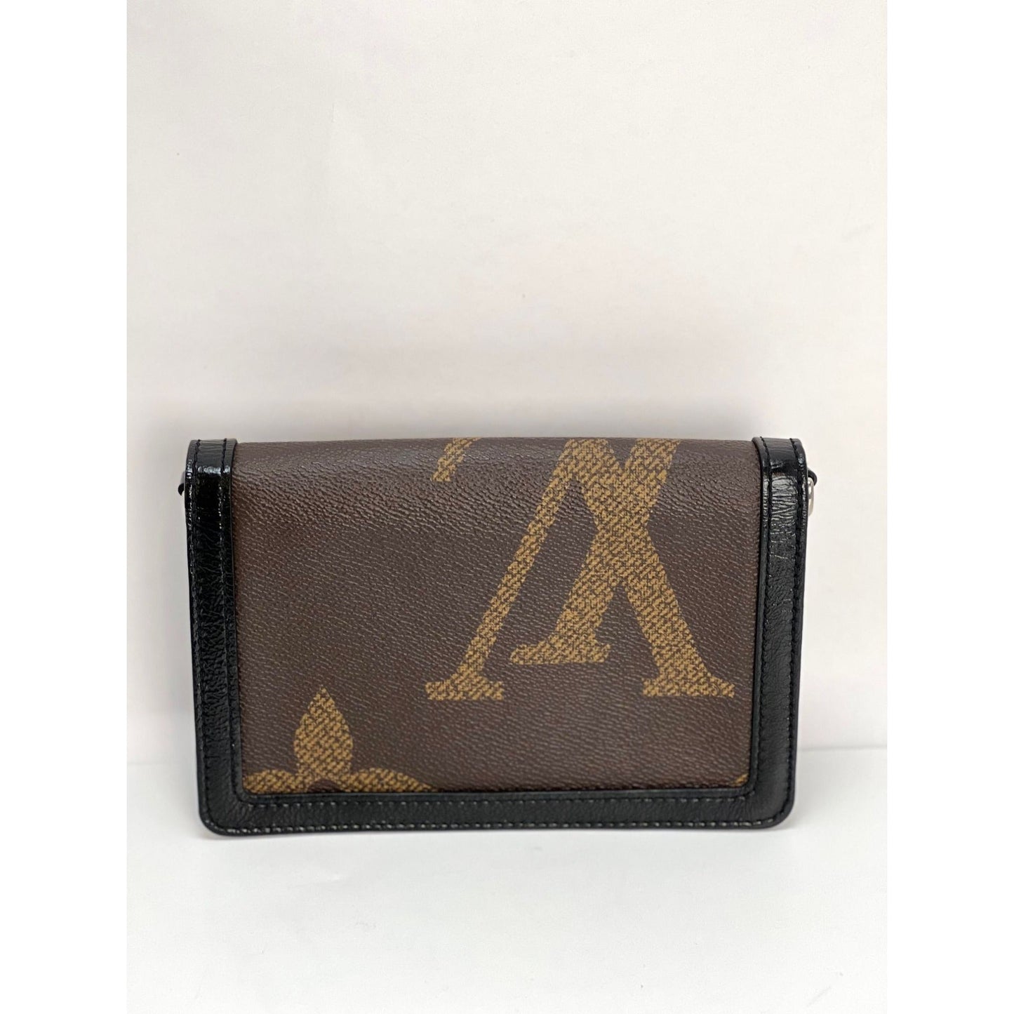 LOUIS VUITTON Reverse Giant Monogram Dauphine Belt Bumbag Clutch