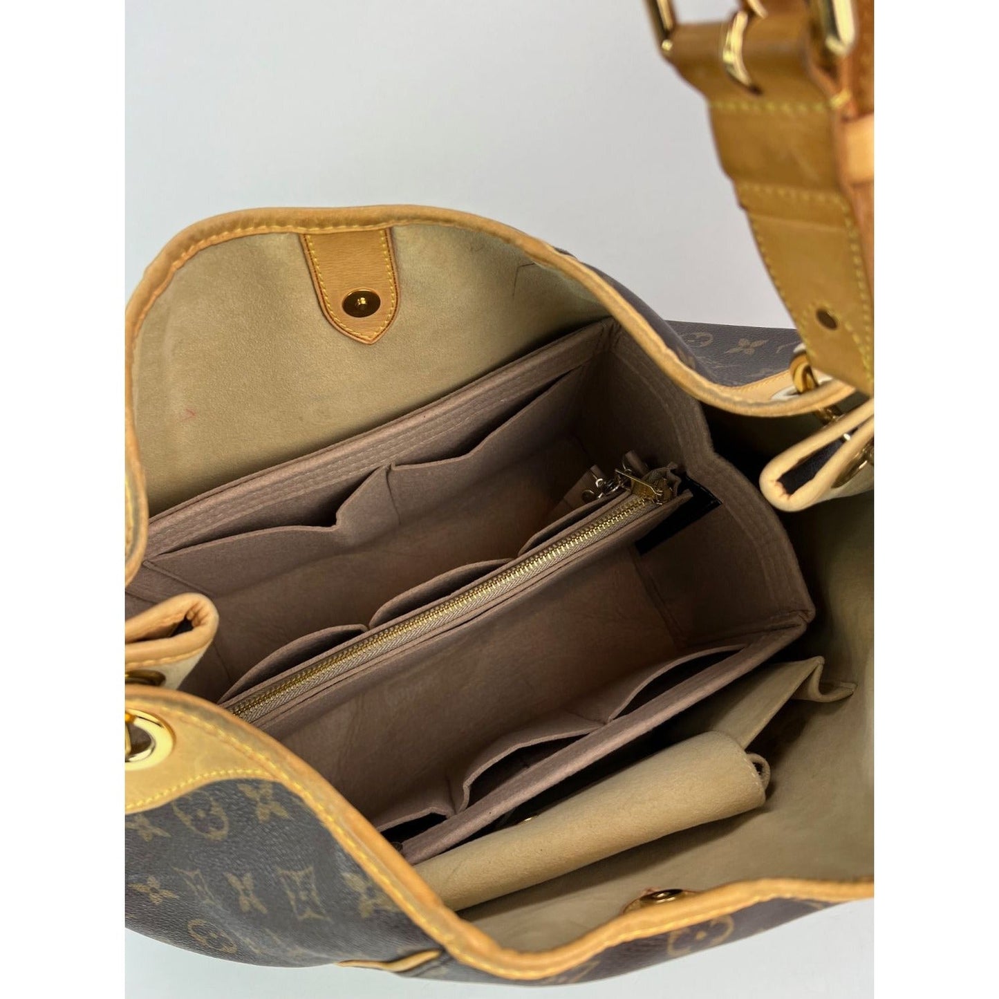 LOUIS VUITTON Galliera GM Monogram Shoulder Bag