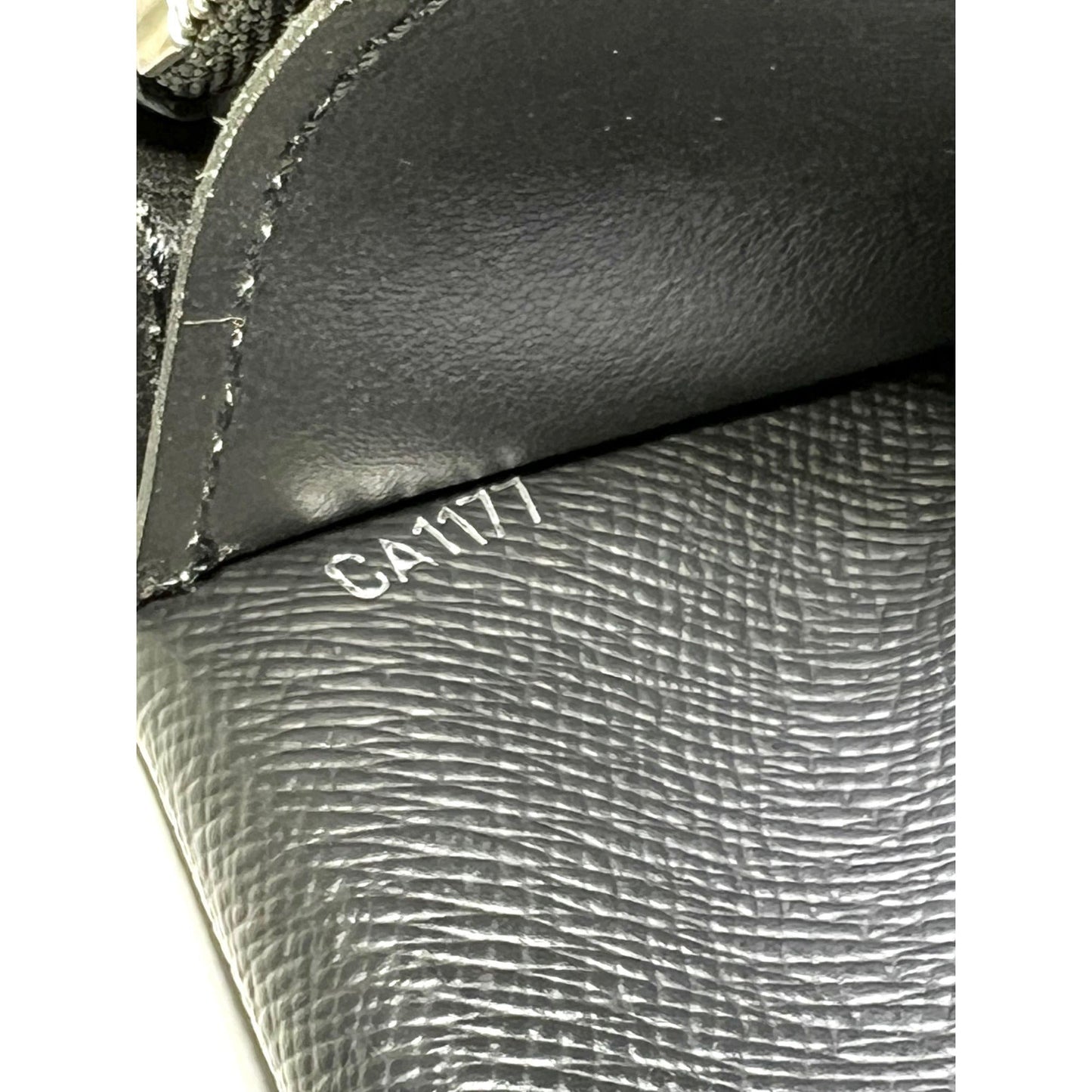 LOUIS VUITTON Epi Brazza Long Black Leather Wallet