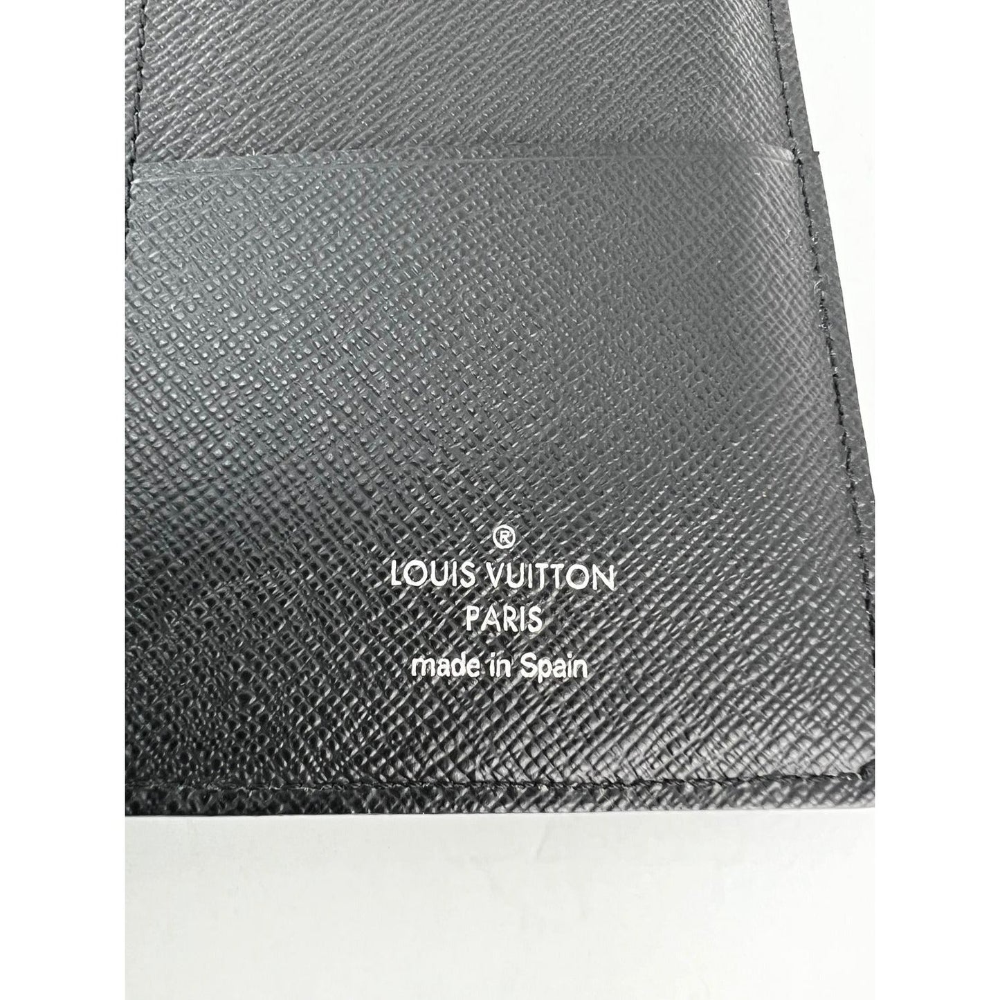 LOUIS VUITTON Epi Brazza Long Black Leather Wallet
