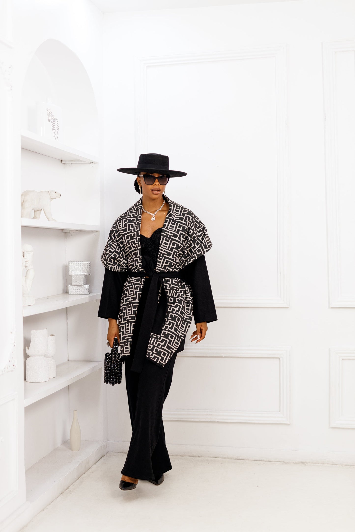 DONNA AFRICAN PRINT WOOL  PONCHO [BLACK]----FINAL SALE
