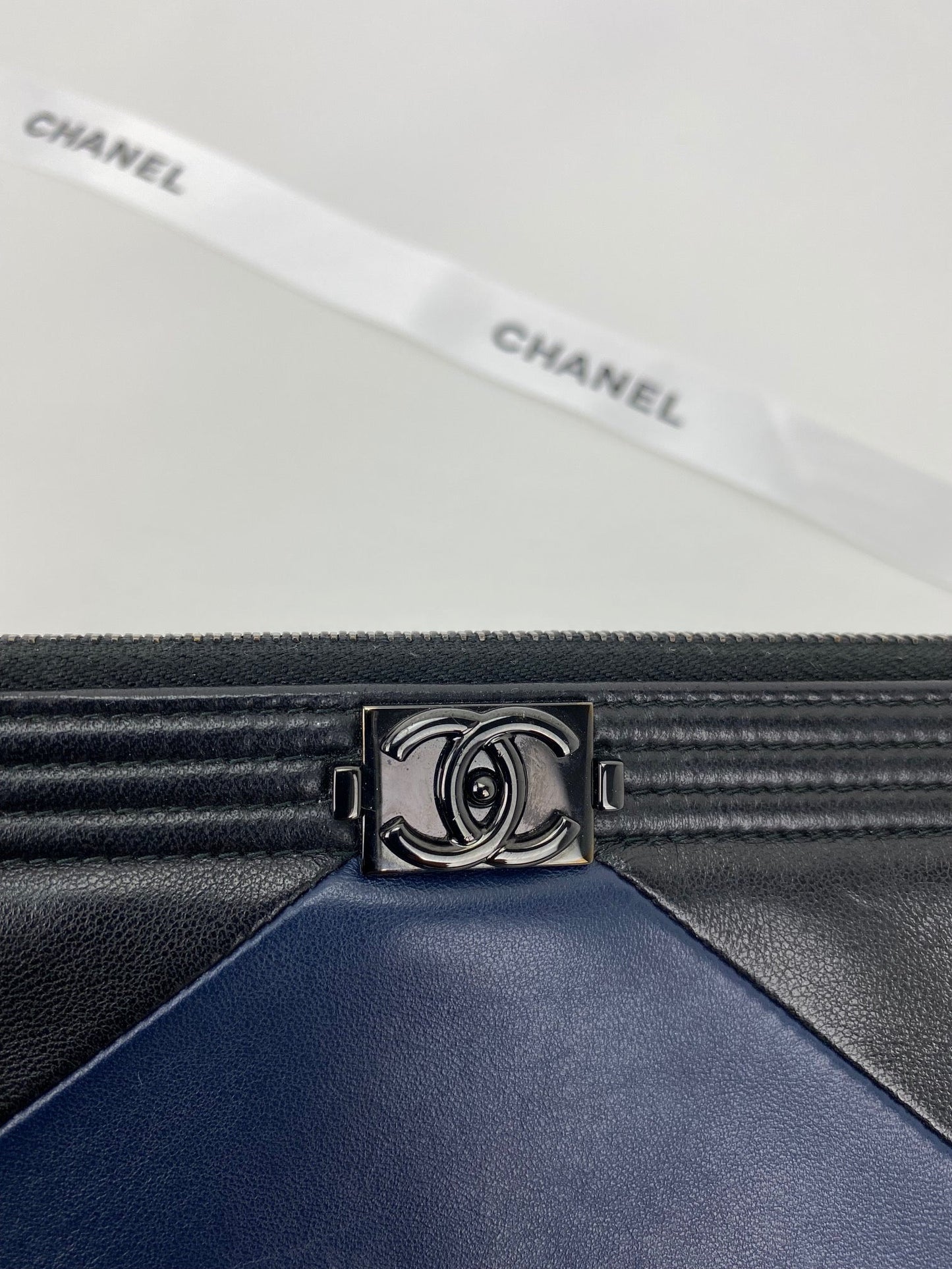 Chanel Quilted Lambskin Leather Black Blue Large Boy Zip Pouch Added Chain