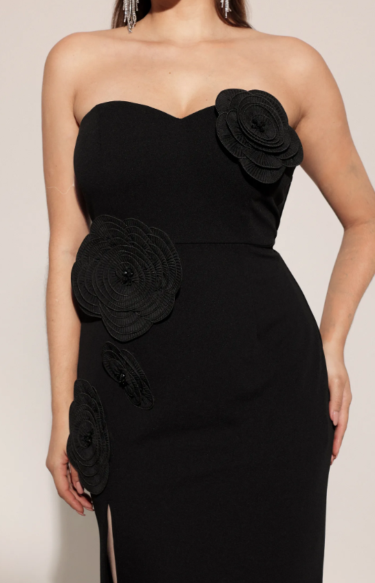 Bella Barnett Black Gown Size Large