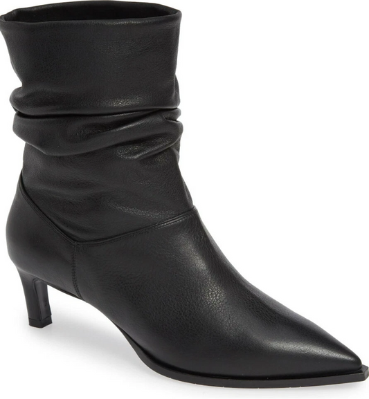 AQUATALIA Maddy Black Leather Low-heeled Scrunched Boot Size 8