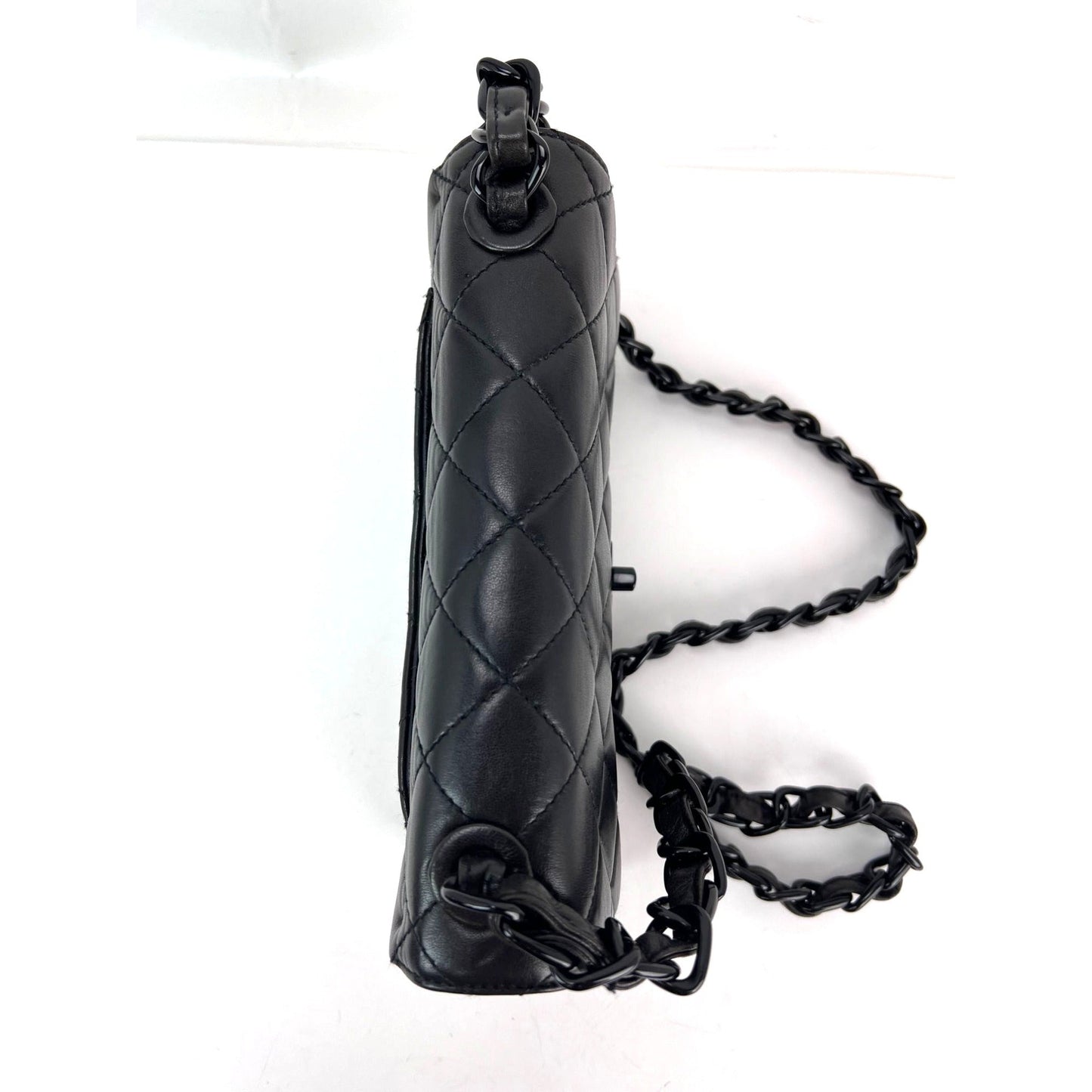 Chanel Vintage Quilted Lambskin Black Resin Chain Small Classic Single Flap Bag RARE